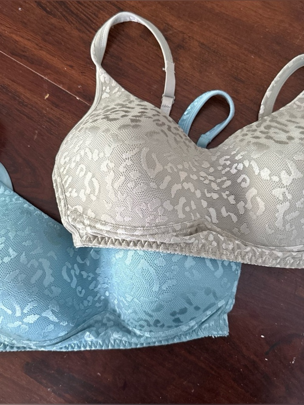 Rhonda Shear Leopard-Texture Wireless Bra Duo in light green and Light Blue